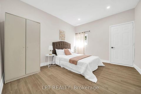 Photo 36 at 41 Keegan Crescent, York University Heights, Toronto