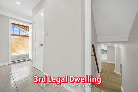 Photo 41 at 41 Keegan Crescent, York University Heights, Toronto