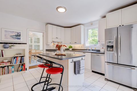 Photo 10 at 123 South Kingsway, Swansea, Toronto
