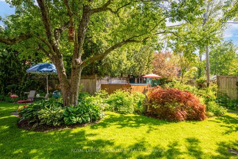 Photo 36 at 123 South Kingsway, Swansea, Toronto