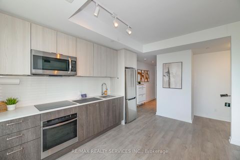 Photo 11 at 1616 - 1926 Lakeshore Boulevard W, South Parkdale, Toronto