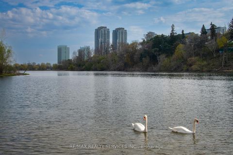 Photo 37 at 1616 - 1926 Lakeshore Boulevard W, South Parkdale, Toronto