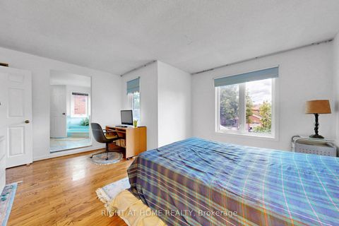 Photo 34 at 103 Heatherton Way, Yorkhill, Vaughan