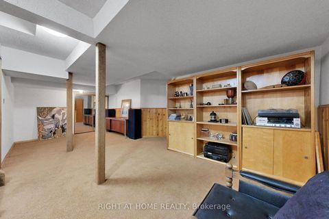 Photo 38 at 103 Heatherton Way, Yorkhill, Vaughan