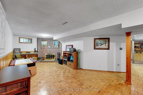 Photo 42 at 103 Heatherton Way, Yorkhill, Vaughan