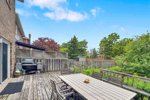 Photo 47 at 103 Heatherton Way, Yorkhill, Vaughan