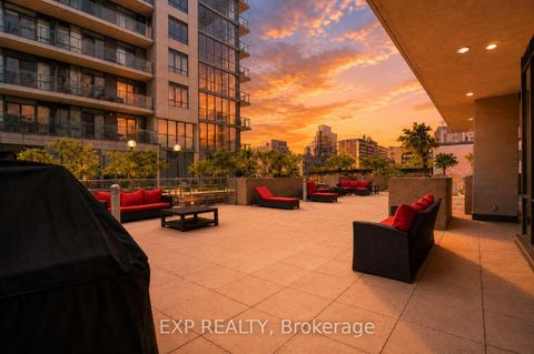Photo 23 at 404 - 500 St Clair Avenue W, Forest Hill South, Toronto