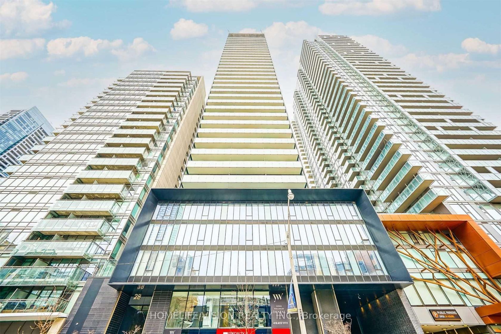 301 - 28 Wellesley Street E, Yonge Corridor, Toronto 