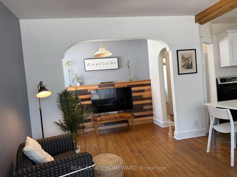 Photo 13 at 59 Manderley Drive, Cliffside, Toronto