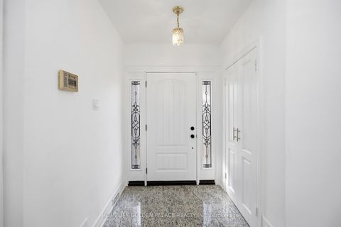 Photo 1 at 394 Patricia Avenue, Newtonbrook West, Toronto