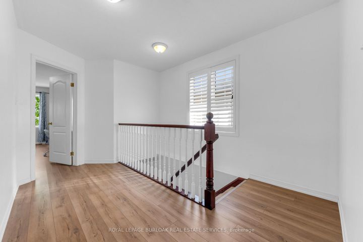 Photo 14 at 16 - 7 Southside Place, Mountview, Hamilton