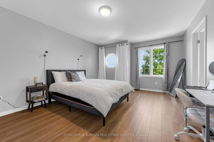 Photo 15 at 16 - 7 Southside Place, Mountview, Hamilton
