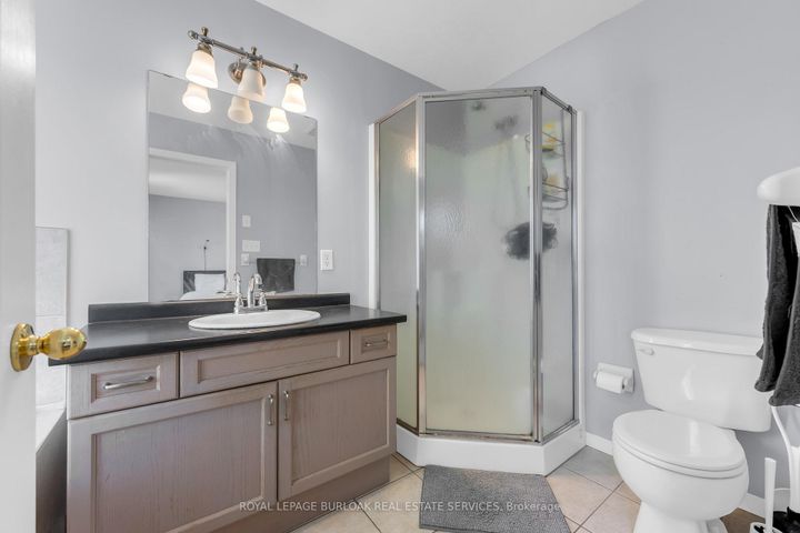 Photo 18 at 16 - 7 Southside Place, Mountview, Hamilton