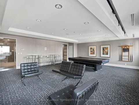 Photo 10 at 1601 - 8 Park Road, Moore Park, Toronto