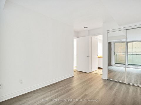 Photo 20 at 1601 - 8 Park Road, Moore Park, Toronto
