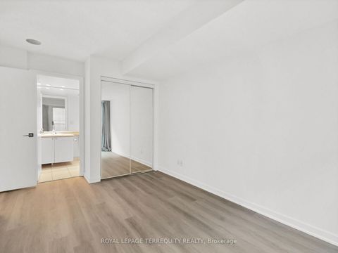 Photo 21 at 1601 - 8 Park Road, Moore Park, Toronto