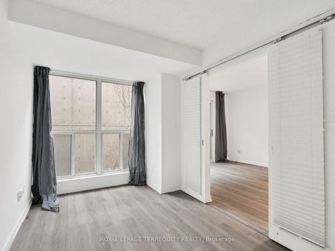 Photo 26 at 1601 - 8 Park Road, Moore Park, Toronto