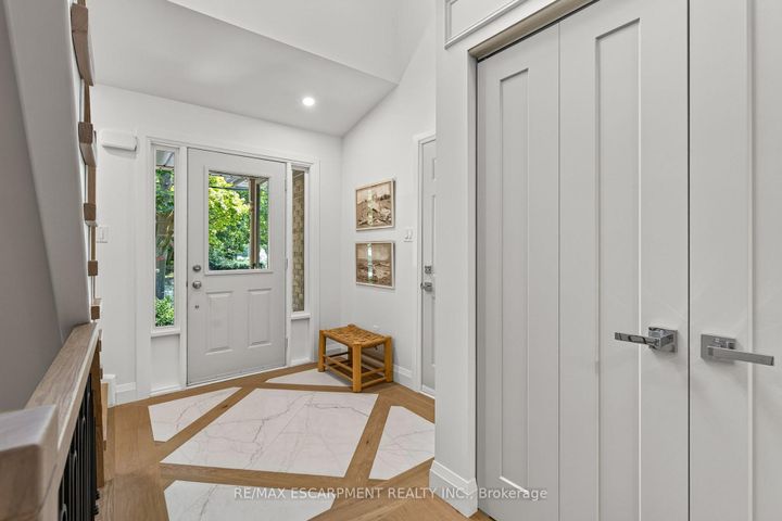 Photo 3 at 1 - 3333 New Street, Roseland, Burlington