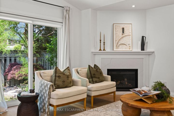 Photo 17 at 1 - 3333 New Street, Roseland, Burlington