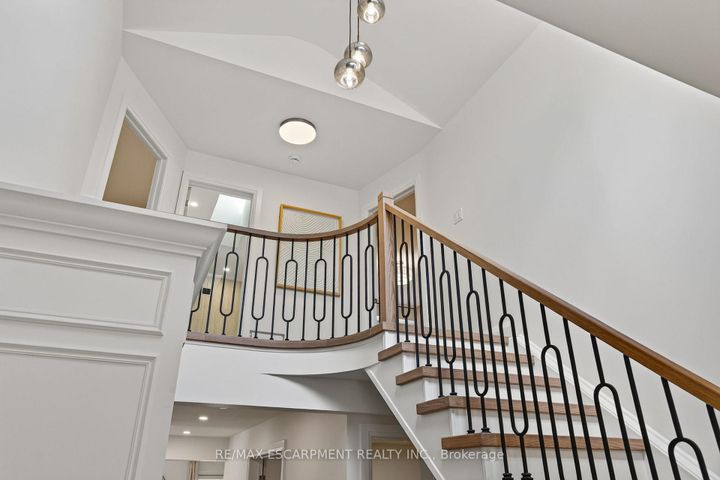 Photo 22 at 1 - 3333 New Street, Roseland, Burlington