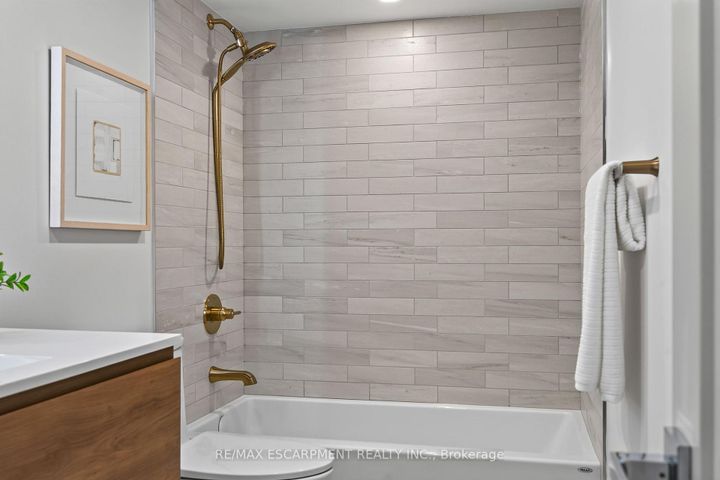 Photo 30 at 1 - 3333 New Street, Roseland, Burlington