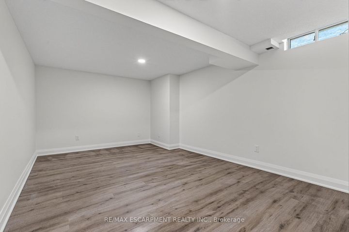 Photo 35 at 1 - 3333 New Street, Roseland, Burlington