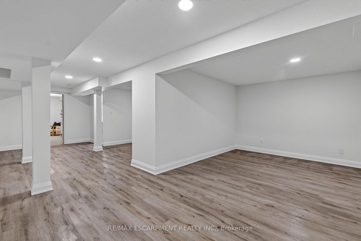 Photo 36 at 1 - 3333 New Street, Roseland, Burlington