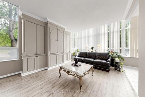 Photo 6 at 110 - 11 Townsgate Drive, Yorkhill, Vaughan
