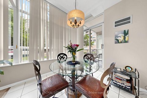 Photo 18 at 110 - 11 Townsgate Drive, Yorkhill, Vaughan