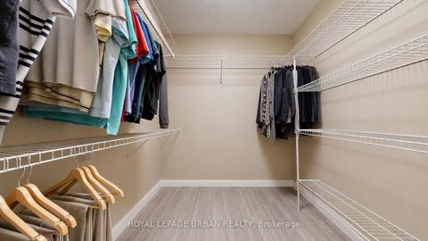 Photo 25 at 110 - 11 Townsgate Drive, Yorkhill, Vaughan