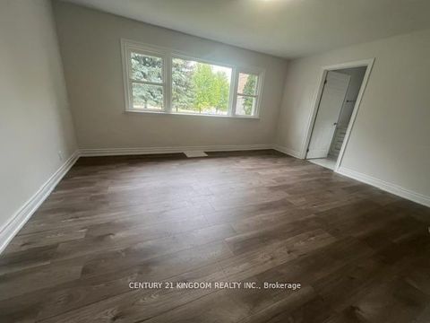 Photo 18 at 132 Old Harwood Avenue, Central, Ajax
