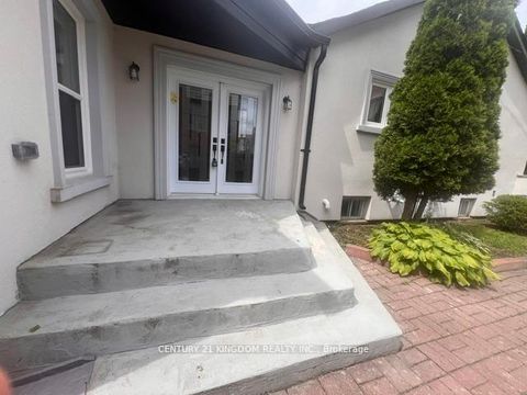 Photo 32 at 132 Old Harwood Avenue, Central, Ajax