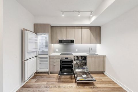 Photo 14 at 701 - 250 Lawrence Avenue W, Lawrence Park North, Toronto