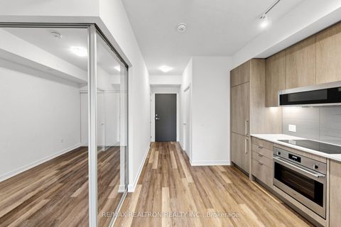 Photo 17 at 701 - 250 Lawrence Avenue W, Lawrence Park North, Toronto