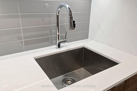Photo 32 at 701 - 250 Lawrence Avenue W, Lawrence Park North, Toronto