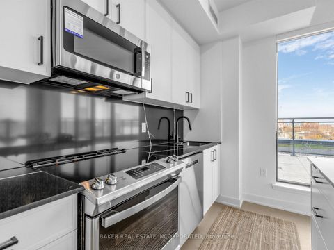 Photo 14 at 709 - 758 Dovercourt Road, Junction, Toronto