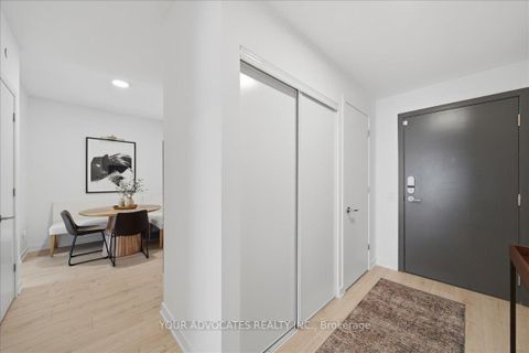 Photo 3 at 902 - 9 Tecumseth Street, Niagara, Toronto