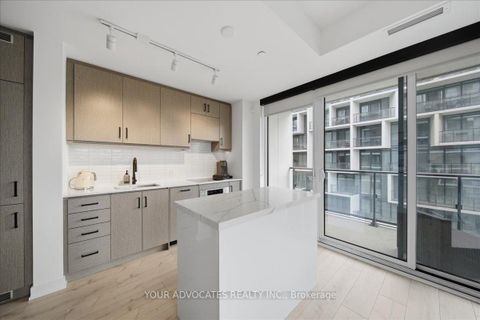 Photo 8 at 902 - 9 Tecumseth Street, Niagara, Toronto