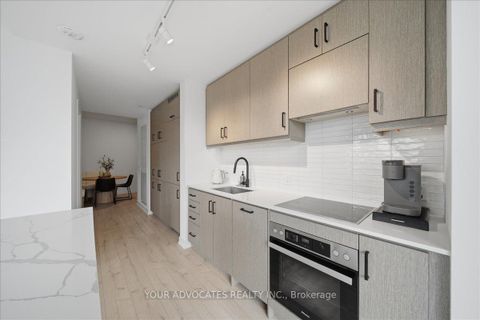 Photo 10 at 902 - 9 Tecumseth Street, Niagara, Toronto