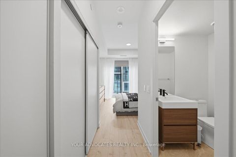 Photo 15 at 902 - 9 Tecumseth Street, Niagara, Toronto