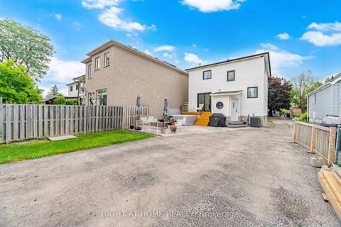 Photo 43 at 18 Vanbrugh Avenue, Cliffside, Toronto