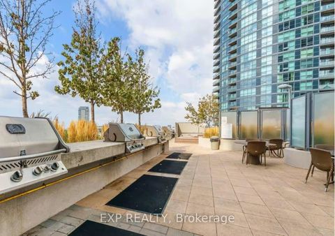 Photo 1 at 465 - 209 Fort York Boulevard, Niagara, Toronto