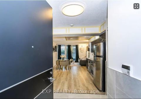 Photo 3 at 465 - 209 Fort York Boulevard, Niagara, Toronto