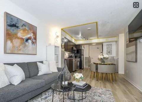 Photo 4 at 465 - 209 Fort York Boulevard, Niagara, Toronto