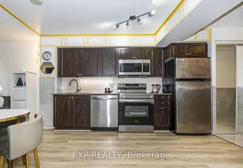 Photo 5 at 465 - 209 Fort York Boulevard, Niagara, Toronto