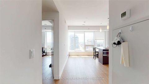 Photo 11 at 1403 - 203 College Street, Chinatown, Toronto