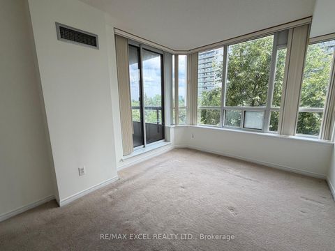 Photo 2 at 507 - 91 Townsgate Drive, Yorkhill, Vaughan