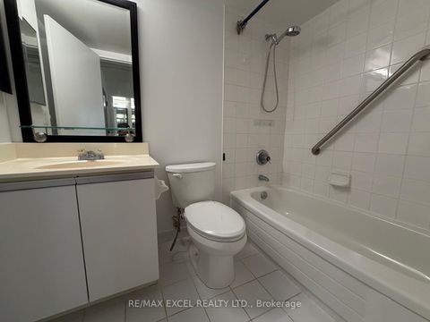 Photo 4 at 507 - 91 Townsgate Drive, Yorkhill, Vaughan