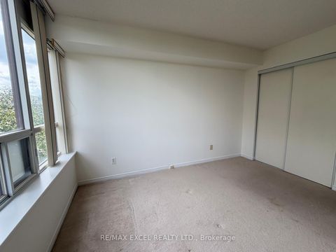 Photo 6 at 507 - 91 Townsgate Drive, Yorkhill, Vaughan
