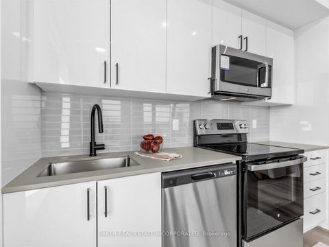 Photo 12 at 1102 - 758 Dovercourt Road, Junction, Toronto